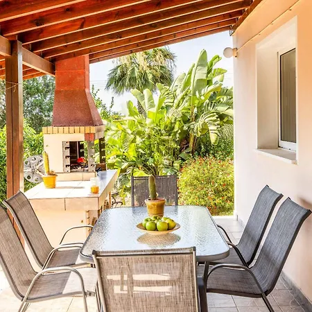 The Arches Villa Lachi