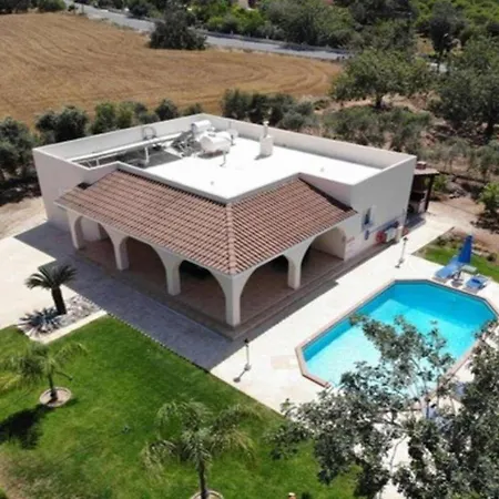 Villa The Arches Lachi